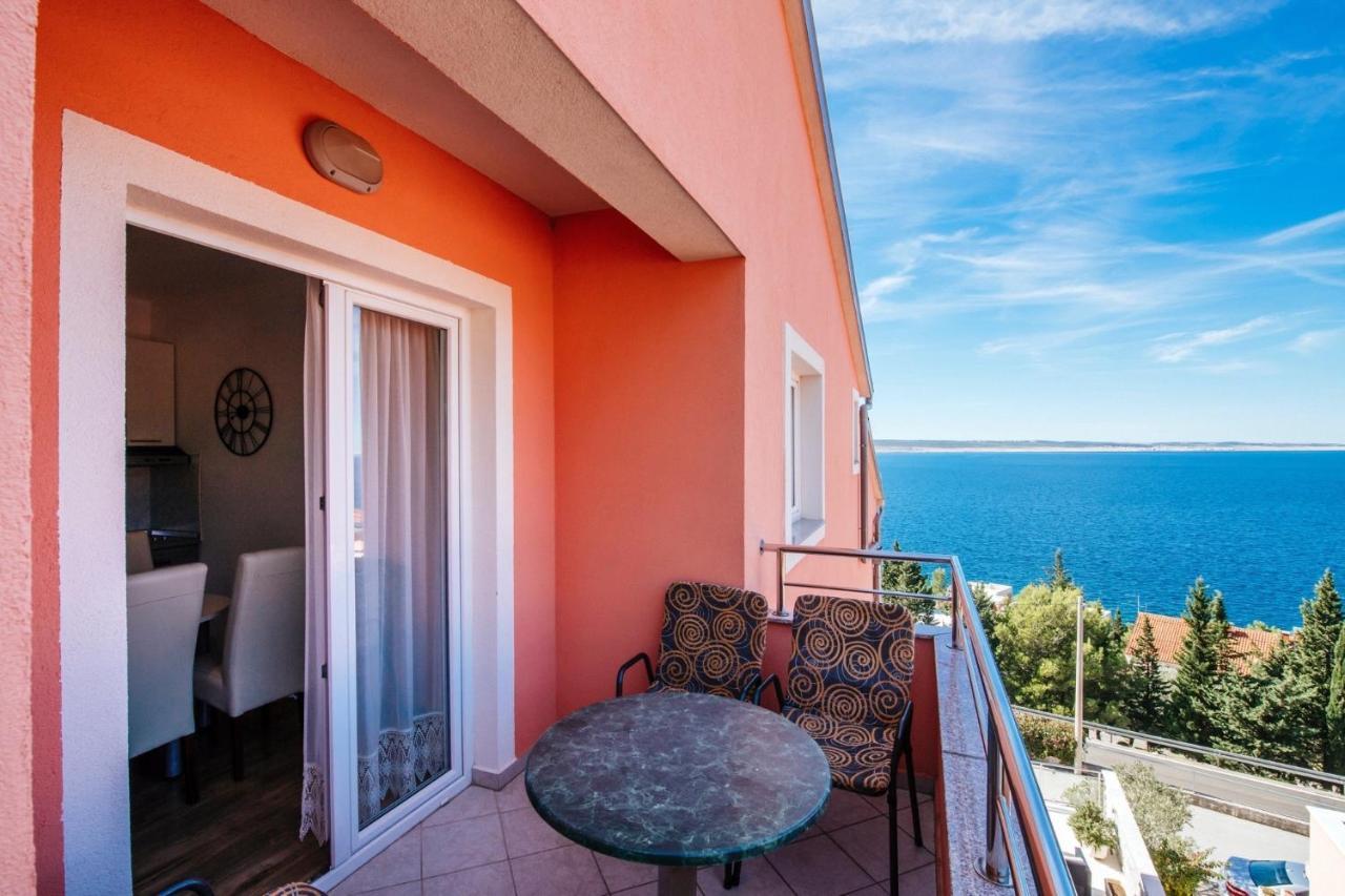 Apartments By The Sea Starigrad, Paklenica - 16421 Dış mekan fotoğraf