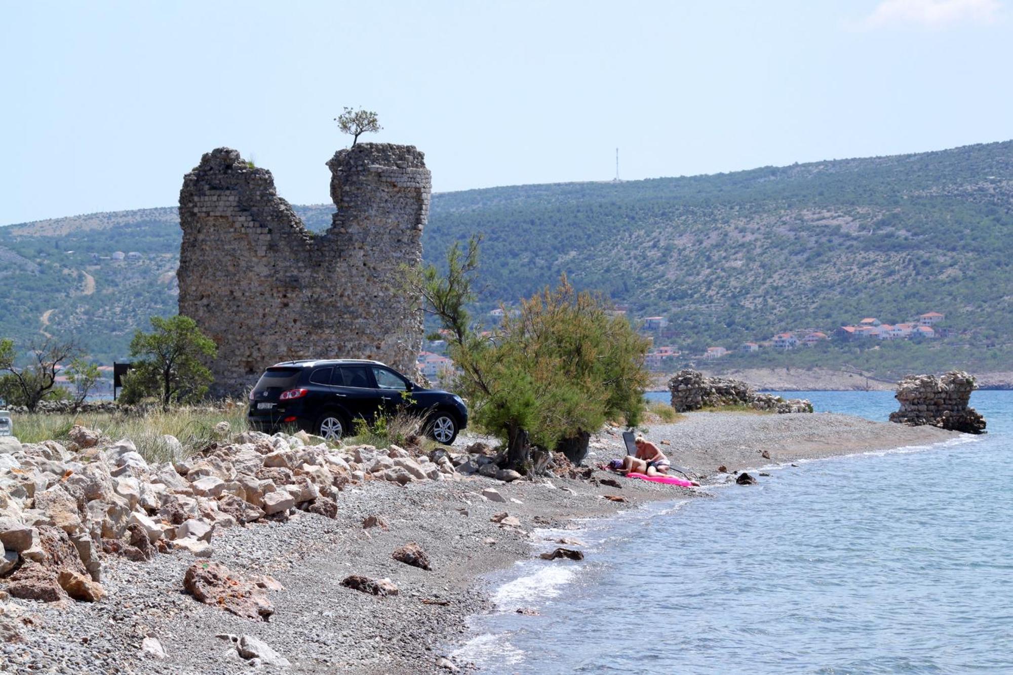 Apartments By The Sea Starigrad, Paklenica - 16421 Dış mekan fotoğraf
