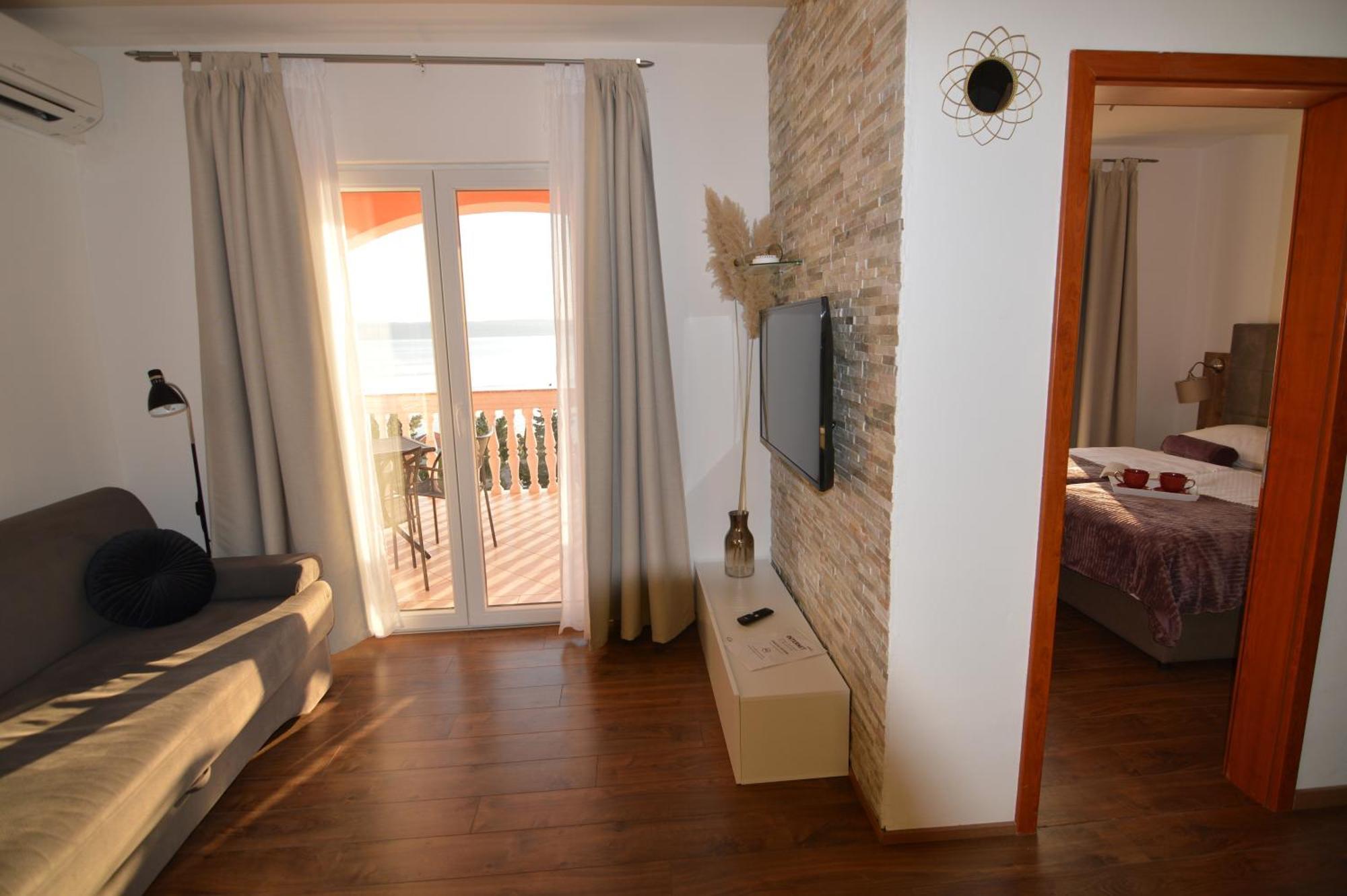 Apartments By The Sea Starigrad, Paklenica - 16421 Oda fotoğraf